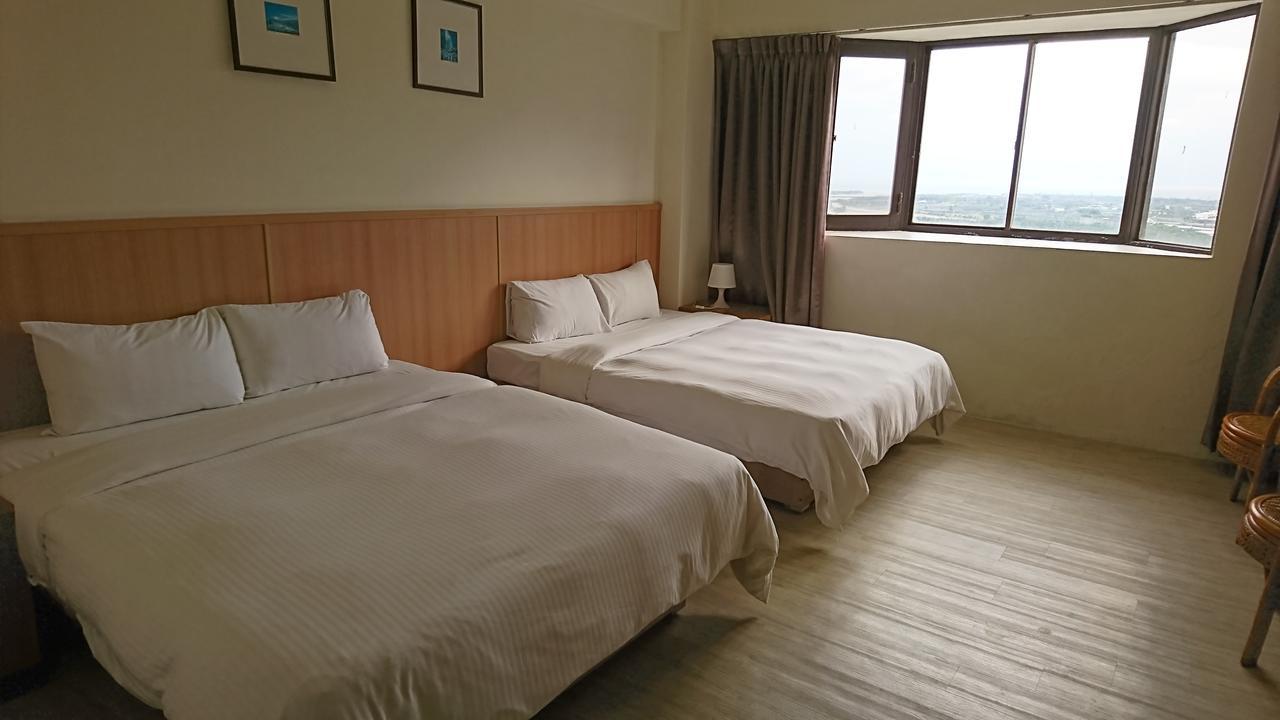 Angela Hotel Taitung Bagian luar foto